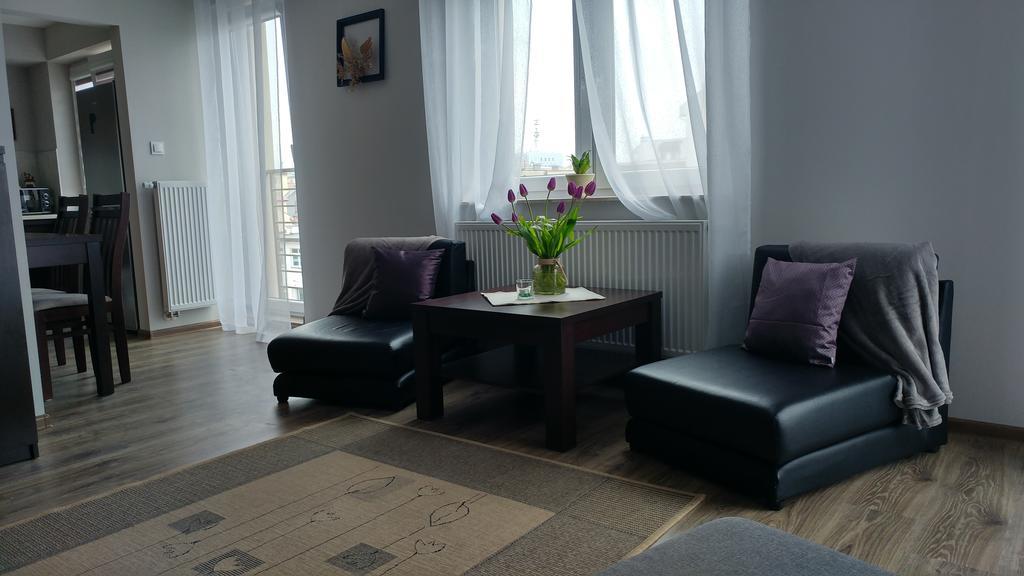 Polhouse Apartment *